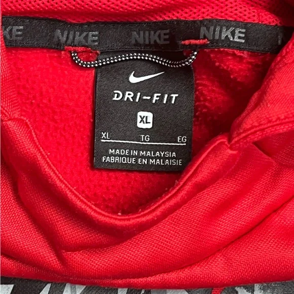Boys Nike Dri fit hoodie Red size youth XL - Picture 3 of 4